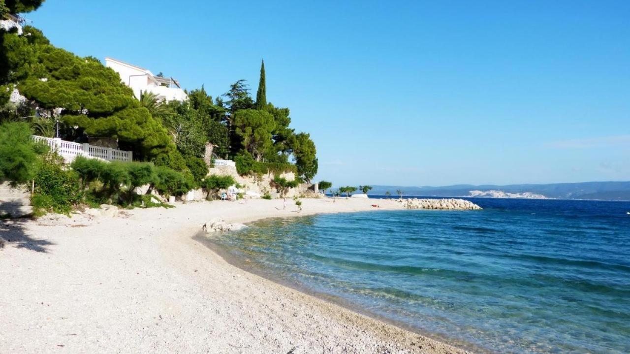 Beach Apartments Nemira Omiš Екстериор снимка
