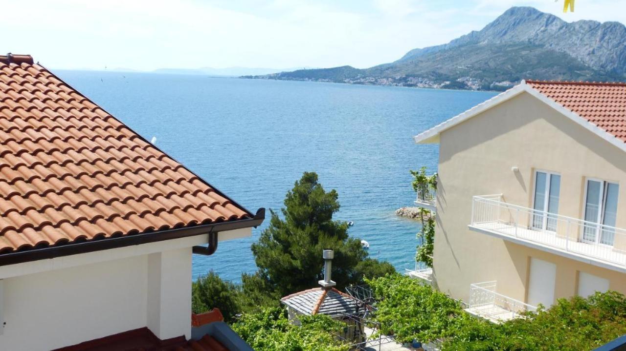 Beach Apartments Nemira Omiš Екстериор снимка