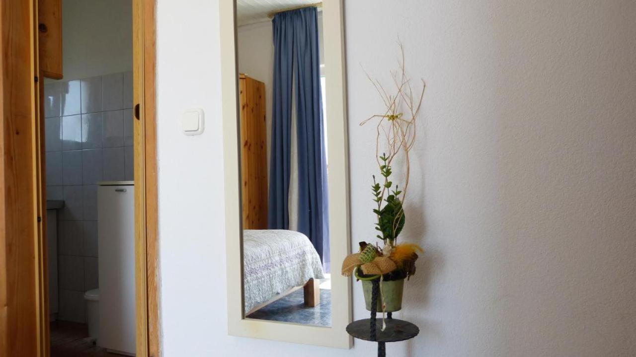 Beach Apartments Nemira Omiš Екстериор снимка