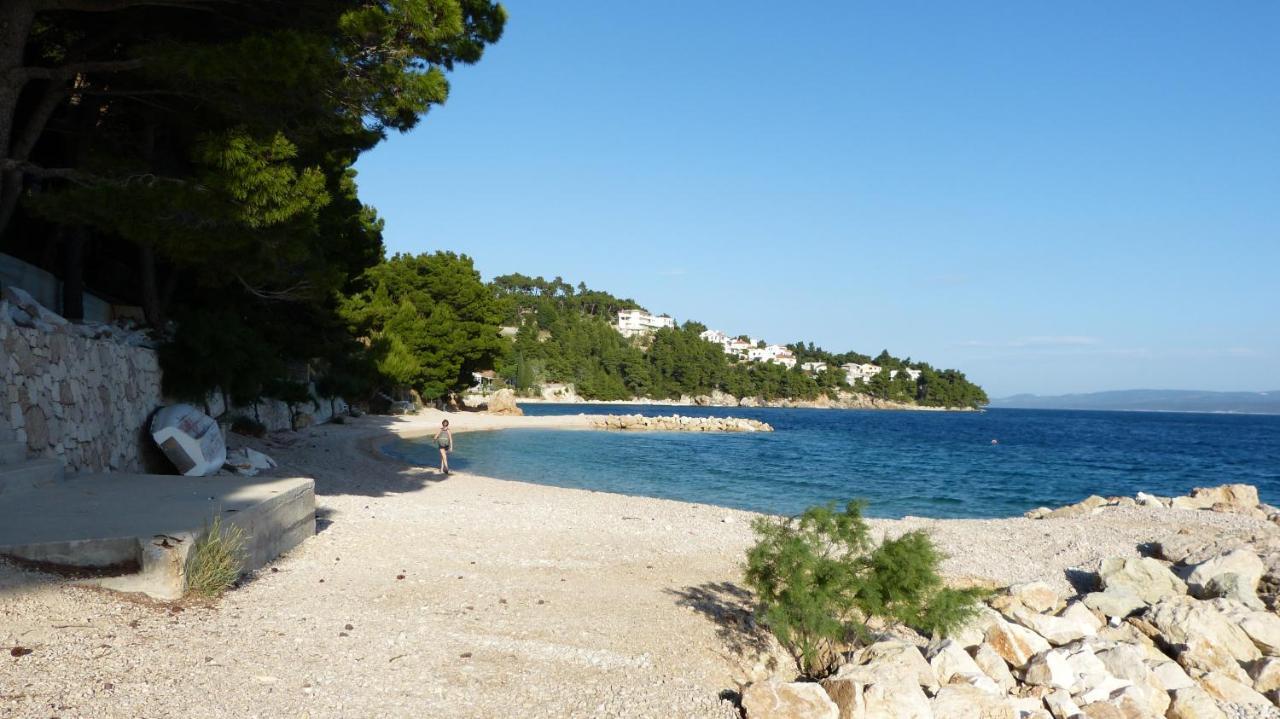 Beach Apartments Nemira Omiš Екстериор снимка
